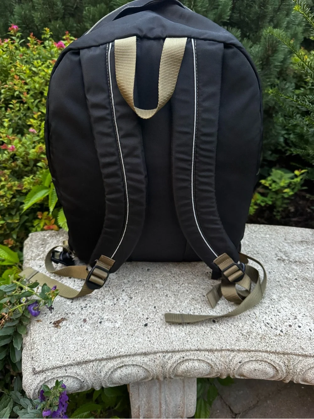 L.L. Bean DeLuxe Black Backpack with Gray Reflective Accent Laptop Hiking